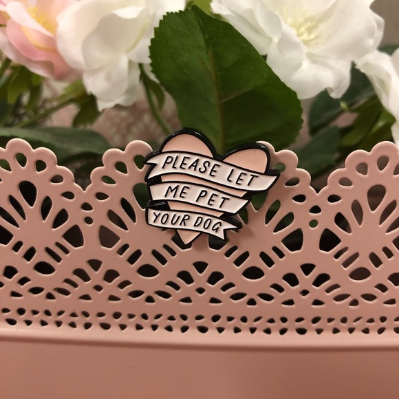 Jewelry - 🐶please let me pet your dog🐶 pin/brooch